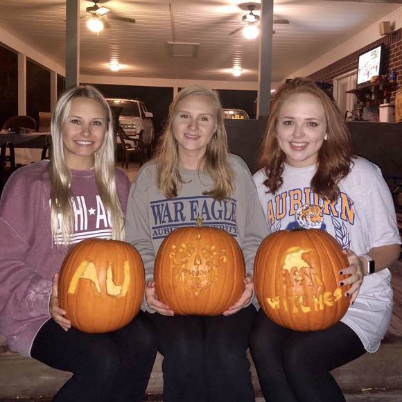 Meet your Posher, Leanne - Picture 1 of 1